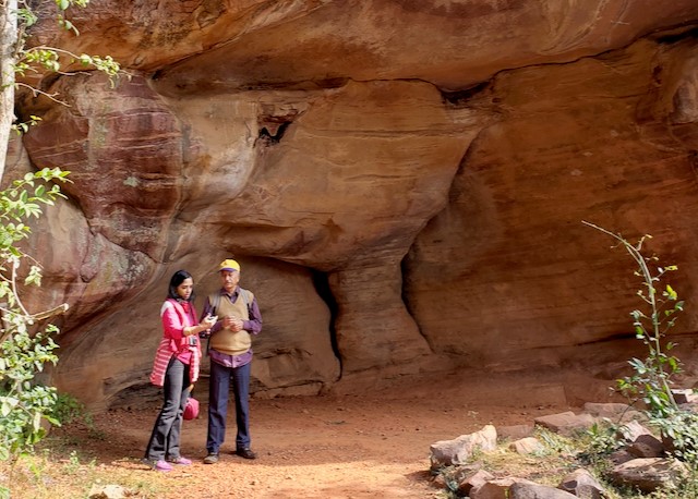 Sheela Athreya conducts survey work with collaborator Ravi Korisettar at the Bhimbetka Painted Rock Shelters (A UNESCO world heritage site) in Central India.